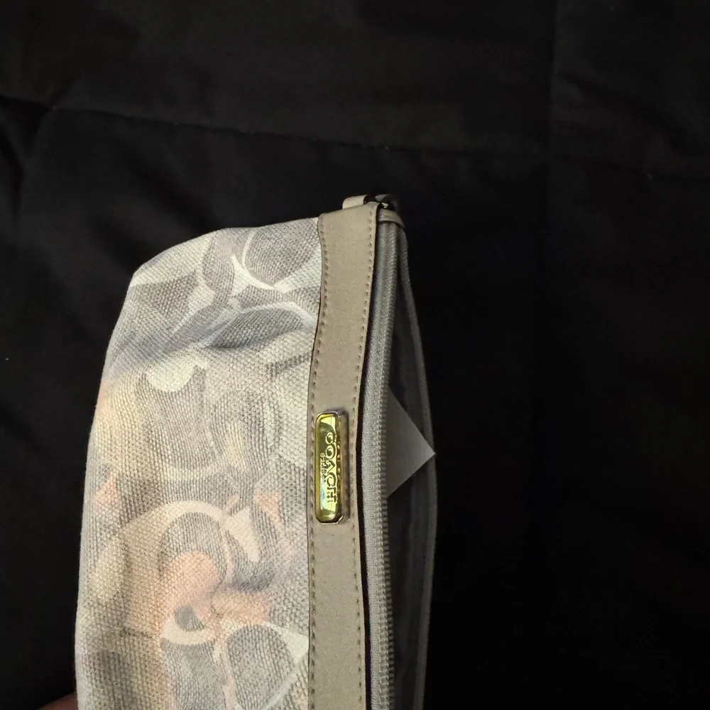 Coach Elegant Beige and Gray Wristlet - Picture 3 of 6